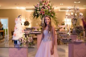 Vestido da festa de 15 anos: 6 dicas de como escolher - Casa Sales