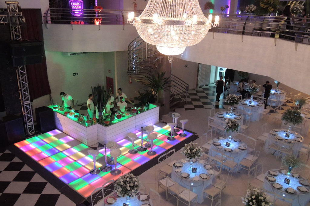 O que levar em consideração ao escolher o espaço para a festa de formatura - Casa Sales